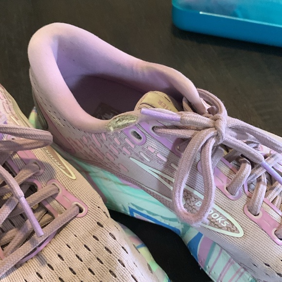 Brooks Glycerin 20 Lavender/Multi-Color Print Size 8.5M Athletic Shoes - Picture 3 of 4